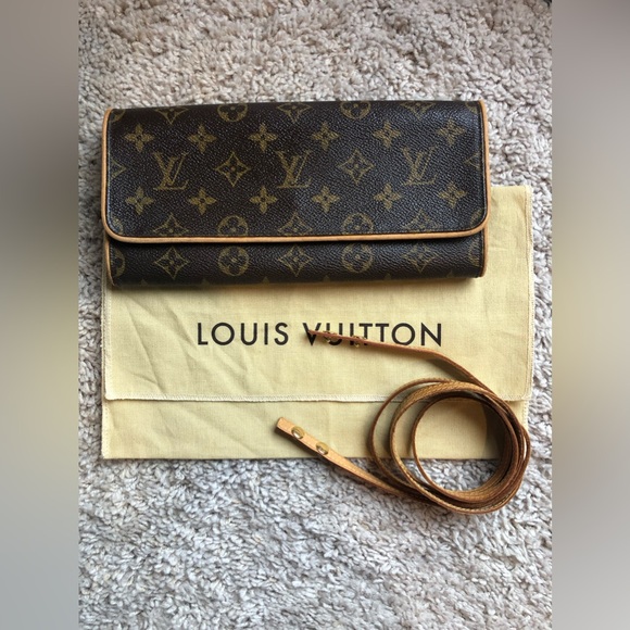 Vintage Louis Vuitton Monogram Pochette GM - Picture 2 of 10
